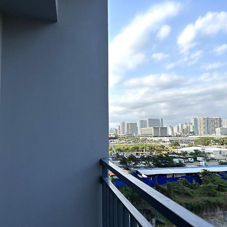 Shore Residences Moa Dynastel Staycation Pasay Esterno foto