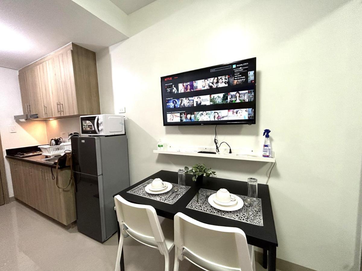 Shore Residences Moa Dynastel Staycation Pasay Esterno foto